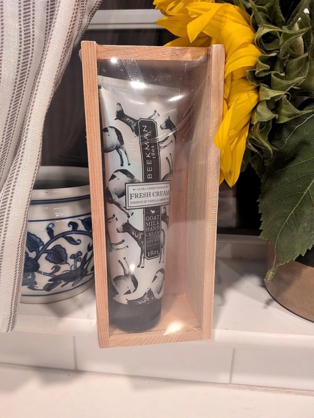 Beekman 1802 Vanilla Absolute Goat Milk Hand Cream Gift Box